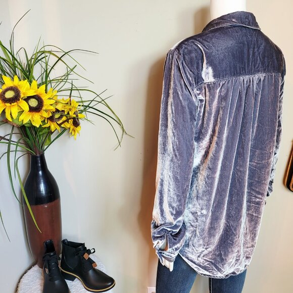 Anthropologie Pilcro velvet button front top with pockets super soft size S - Picture 7 of 8